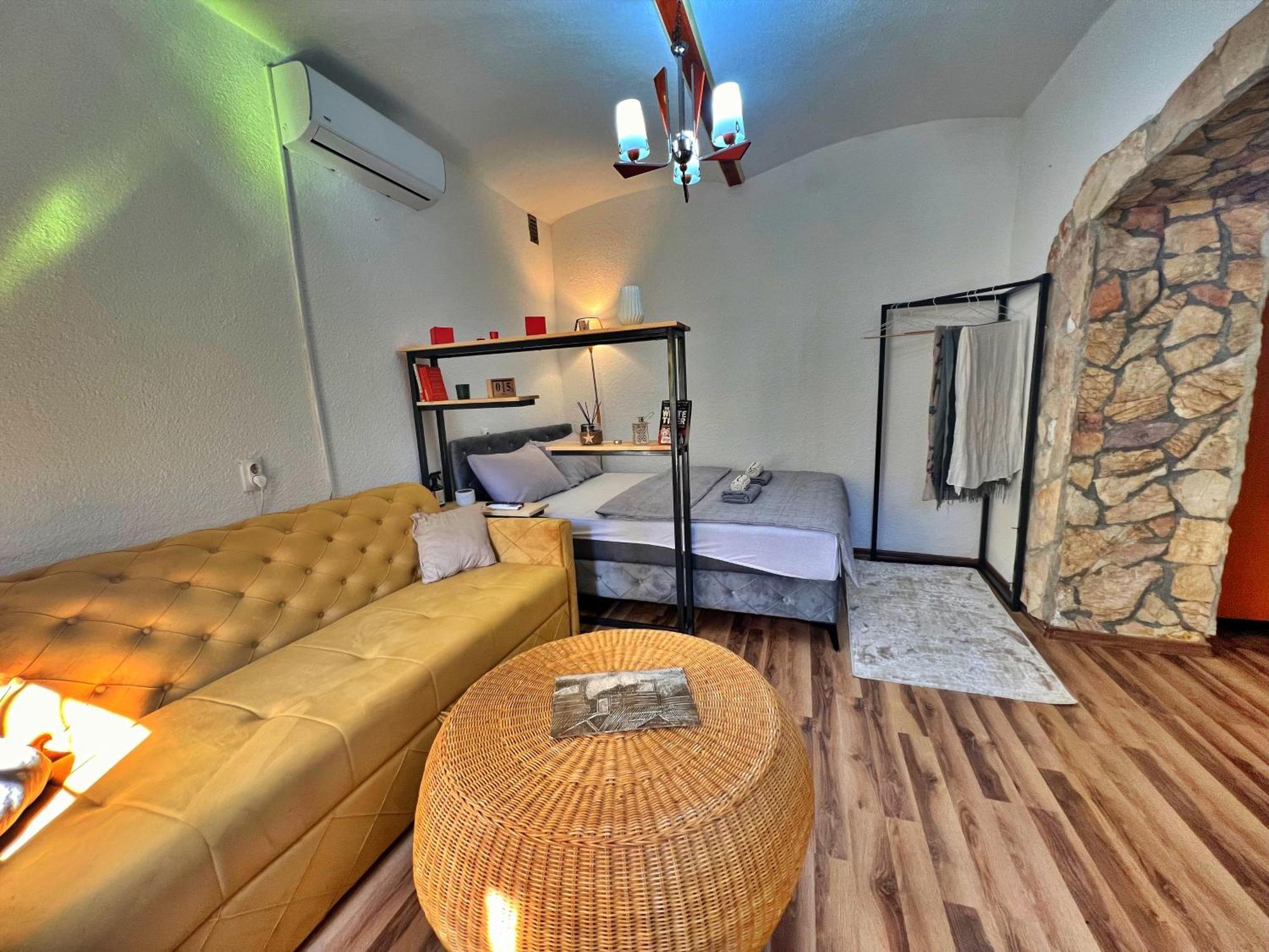 Chic Old Town With Patio Sarajevo